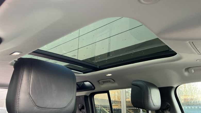 Land Rover Defender 2.0 D240 HSE 110 5dr Auto [6 Seat] Diesel Estate